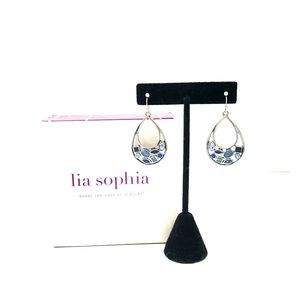 NIB Lia Sophia Teardrop earrings 💝